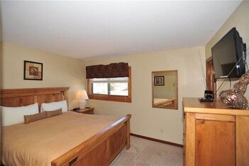 Summit County Vacations - Sundowner II by Breckenridge Resort Managers - Property Image 1