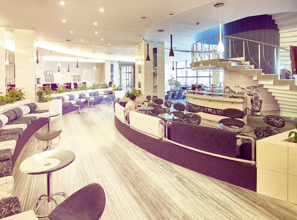 Hotel Bar