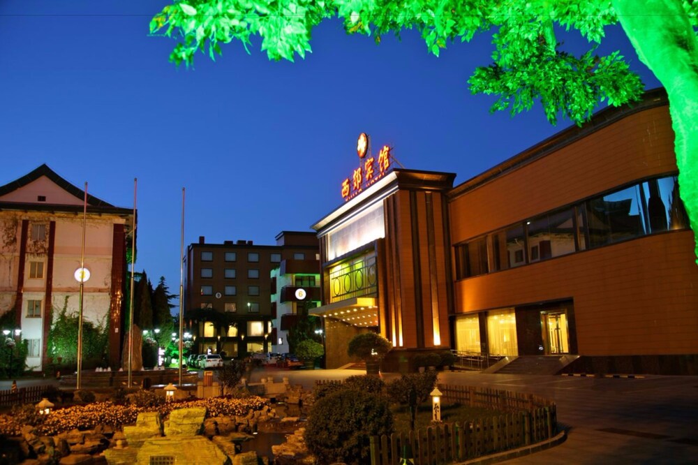 Hotel Front - Evening/Night