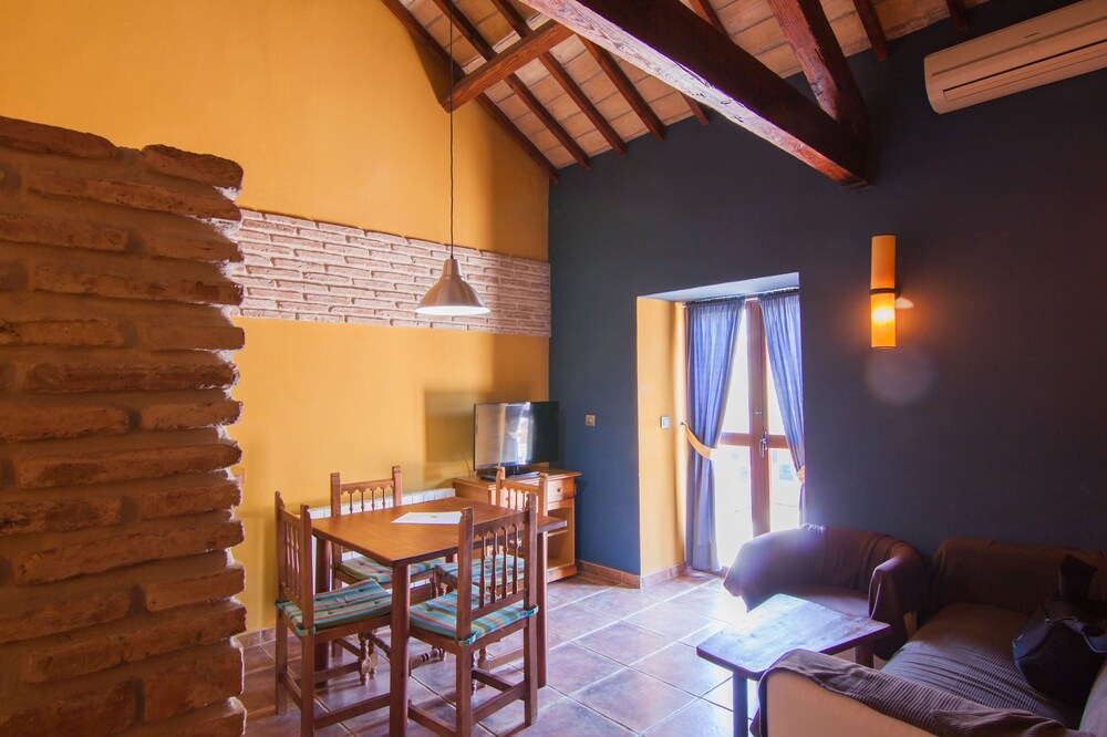 Standard Apartment, 2 Bedrooms (4 people) - Guestroom