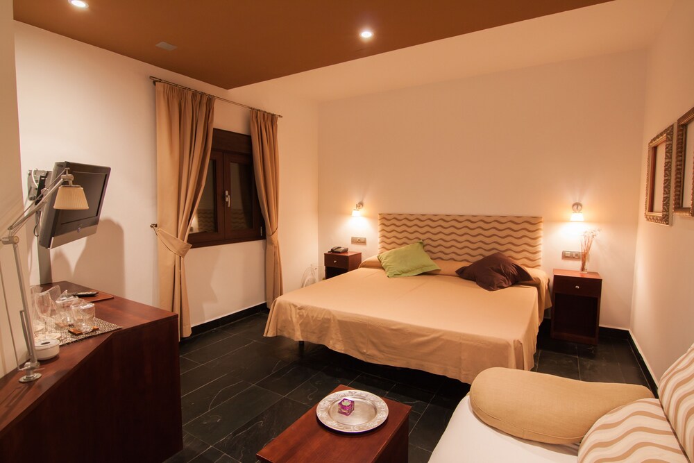 Junior Suite - Guestroom