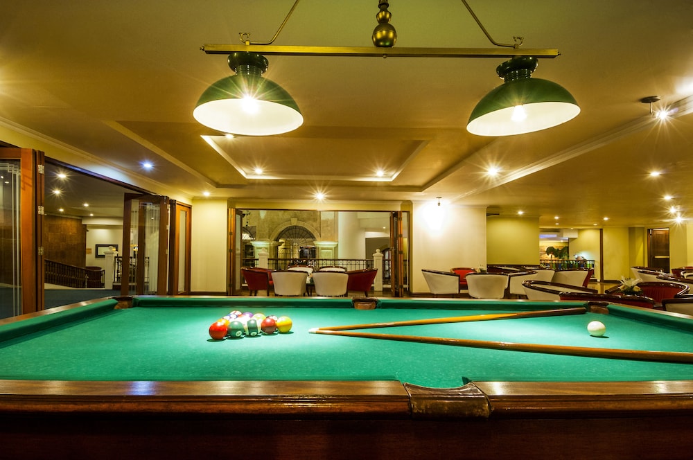 Hotel Bar