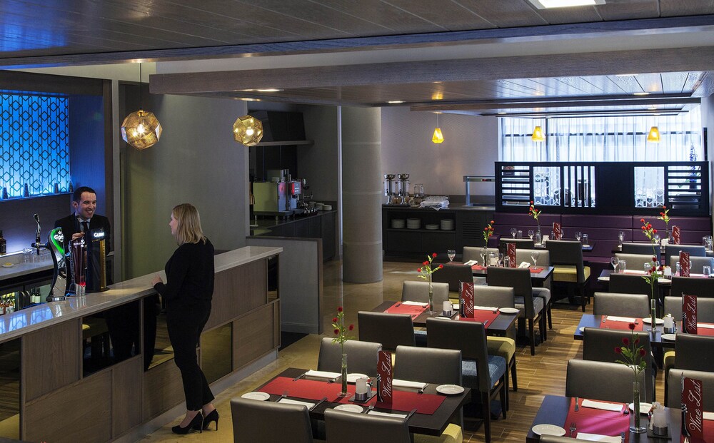 Hotel Lounge