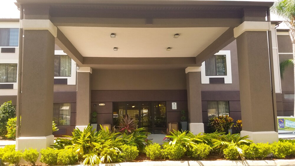 Hotel Front