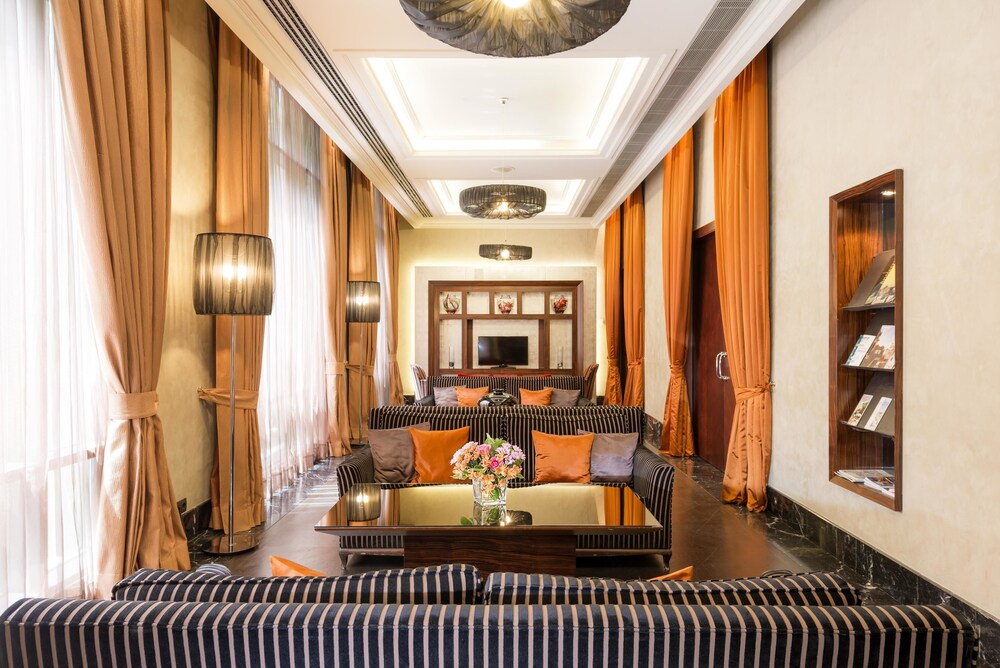 Executive Lounge