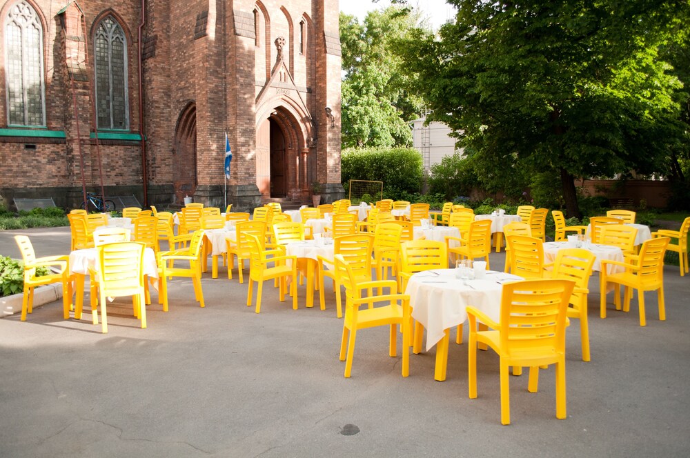 Outdoor Banquet Area