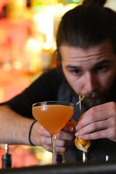Hotel Bar