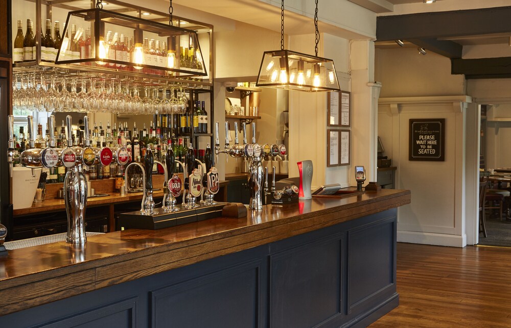 Hotel Bar
