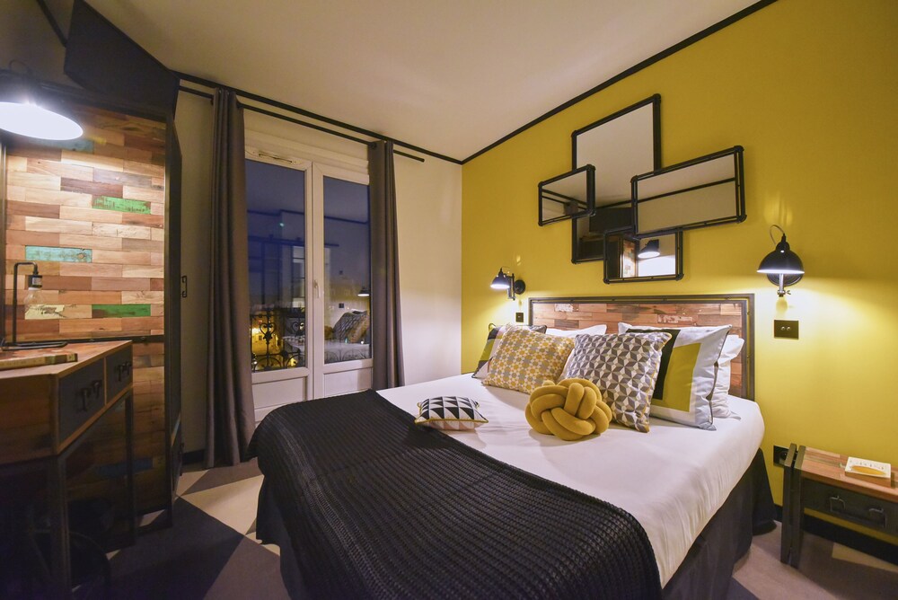 Guestroom