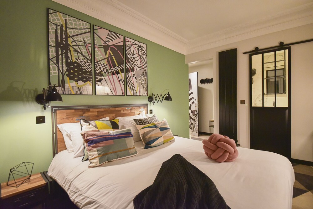 Guestroom