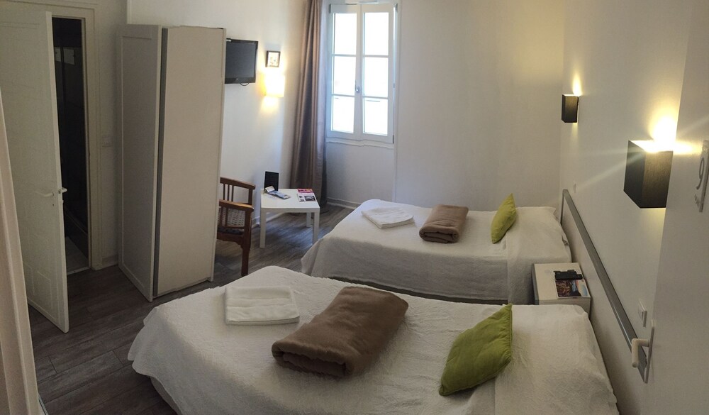 Guestroom
