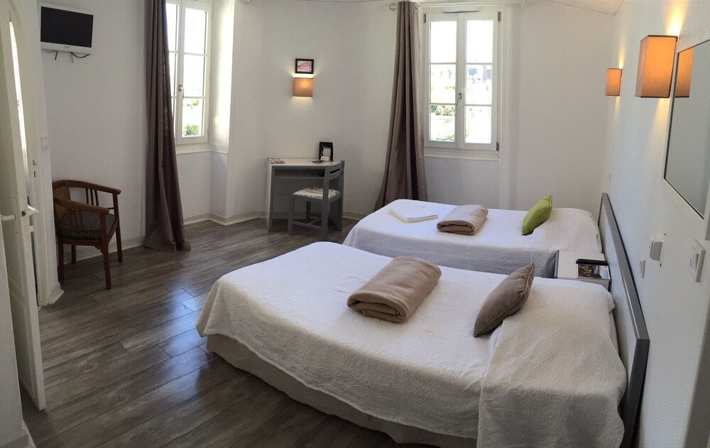 Guestroom