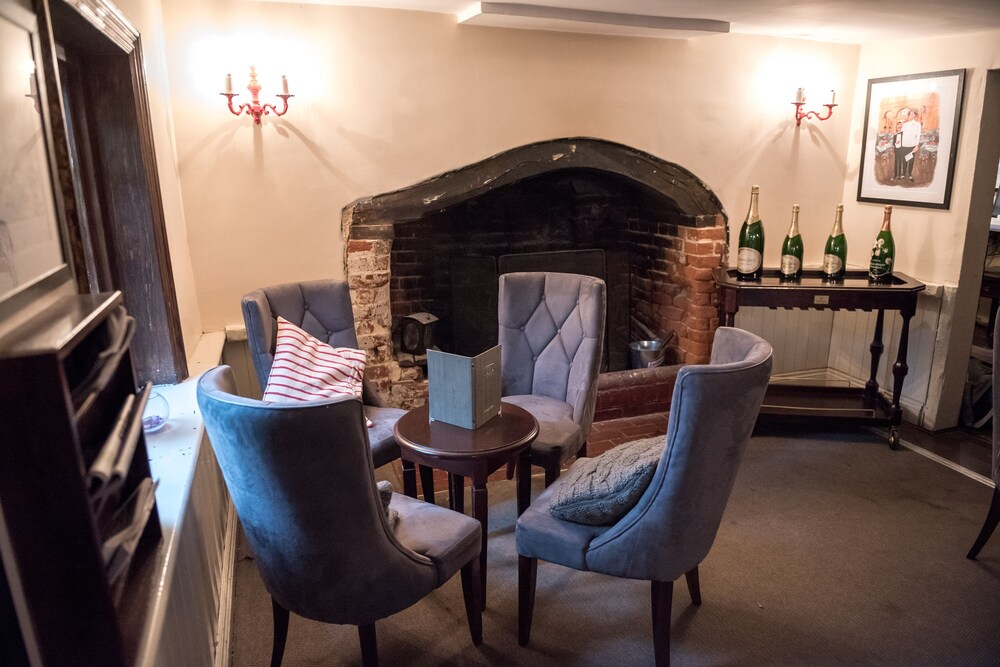 Hotel Bar