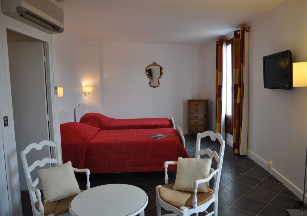 Guestroom