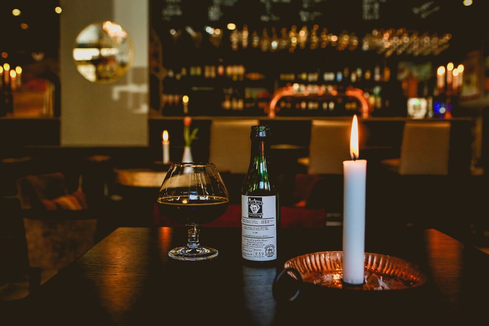 Hotel Bar