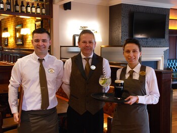 Hotel Bar