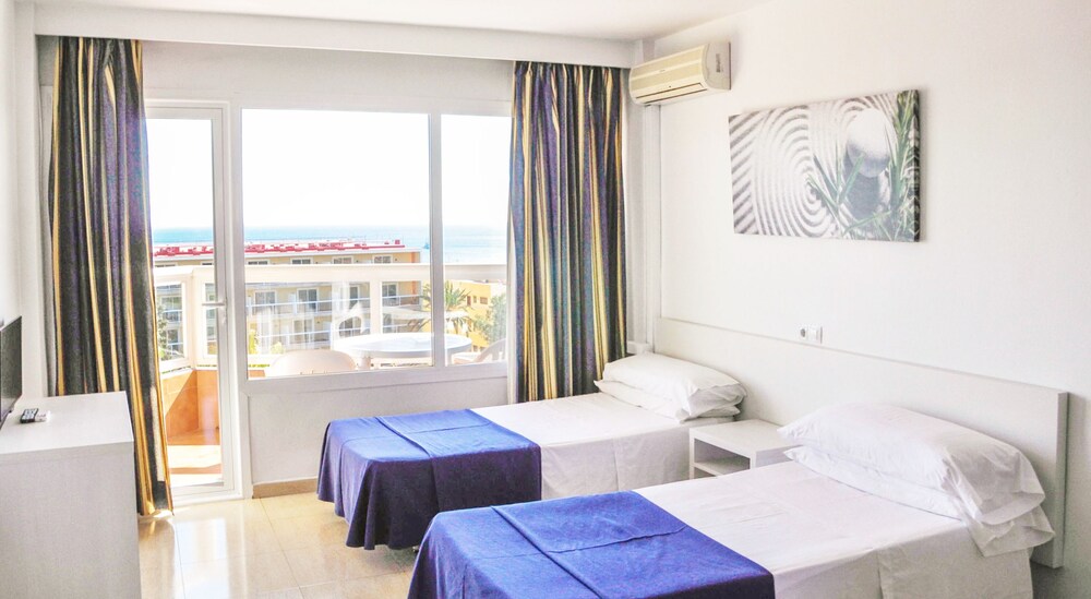 Standard Studio (4 people) - Guestroom