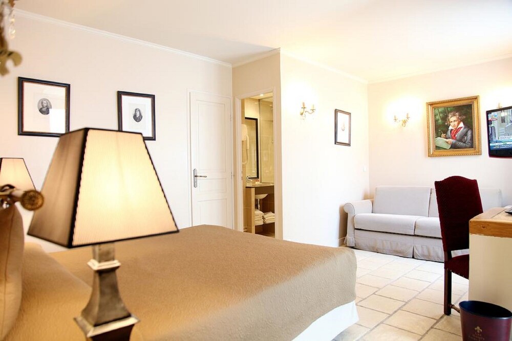 Guestroom
