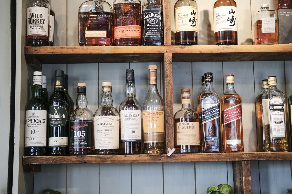 Hotel Bar