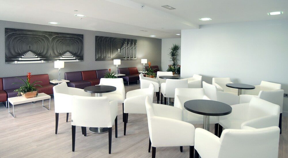 Hotel Lounge