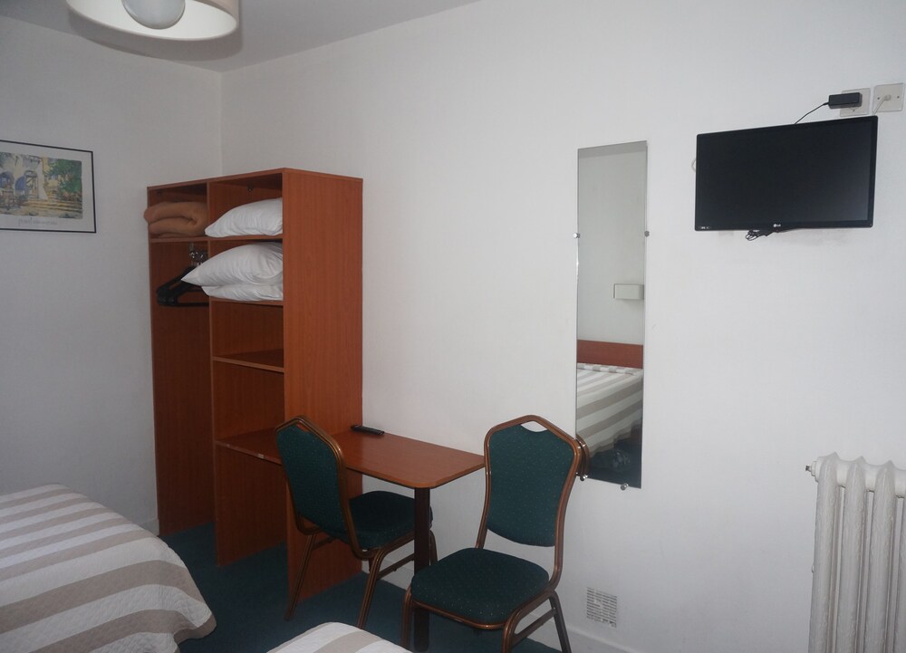 Guestroom