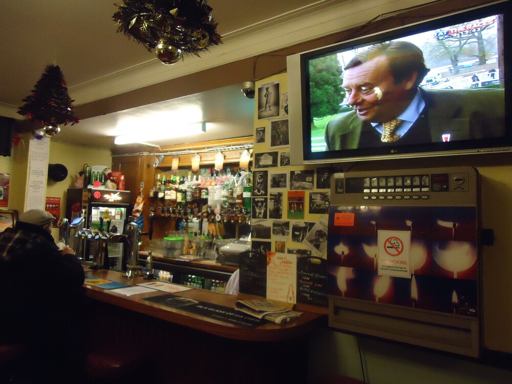 Hotel Bar