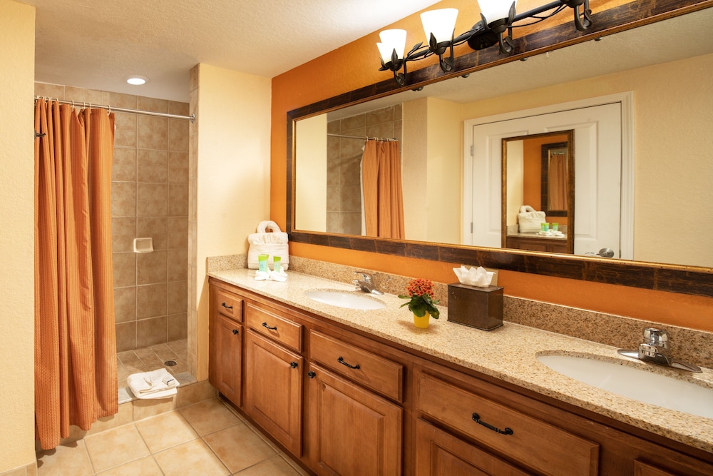 Bathroom, Floridays Resort Orlando