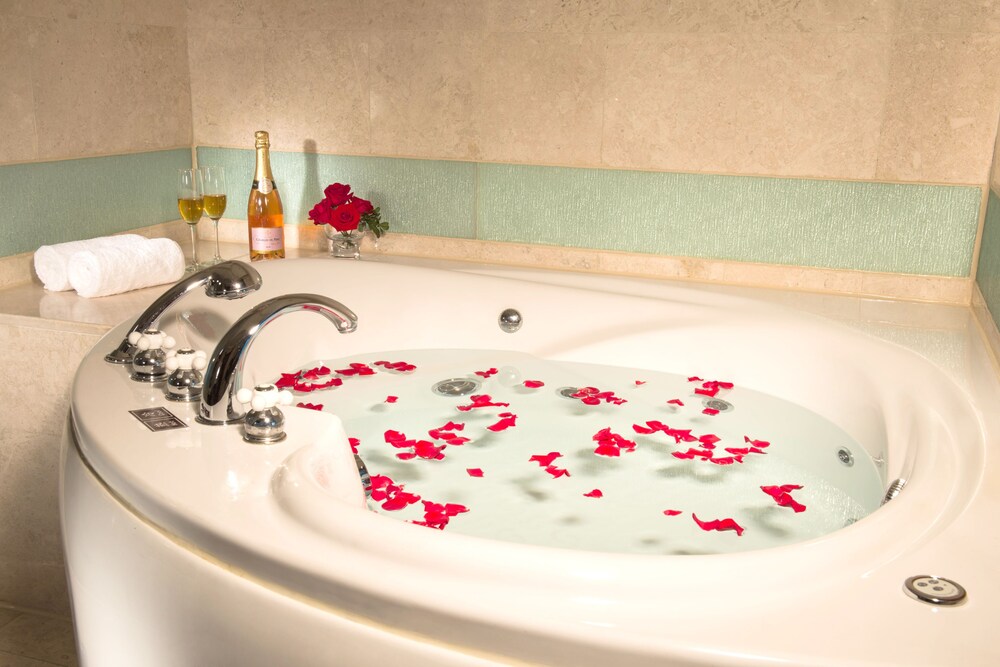 Jetted Tub