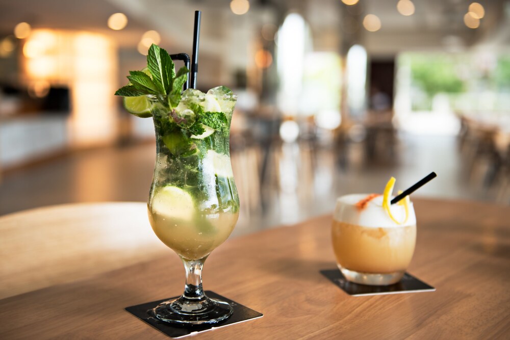 Hotel Bar