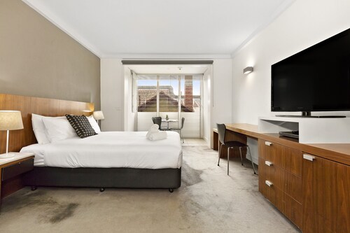 Cosmopolitan Hotel