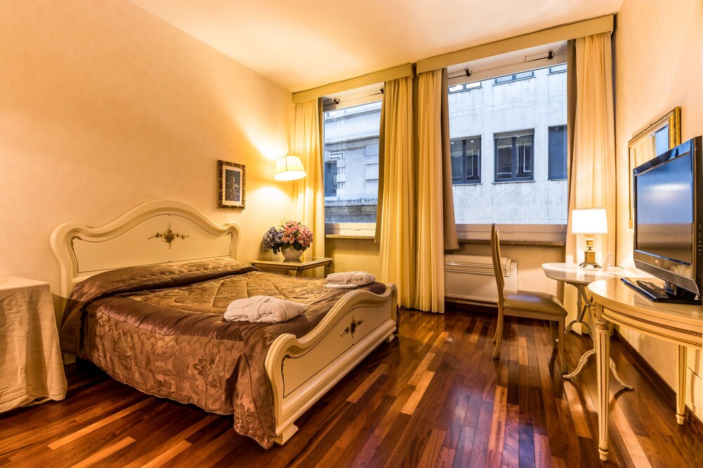 Apartment, 1 Bedroom (Fiorichiari-Via Passarella, 4) - Living Room