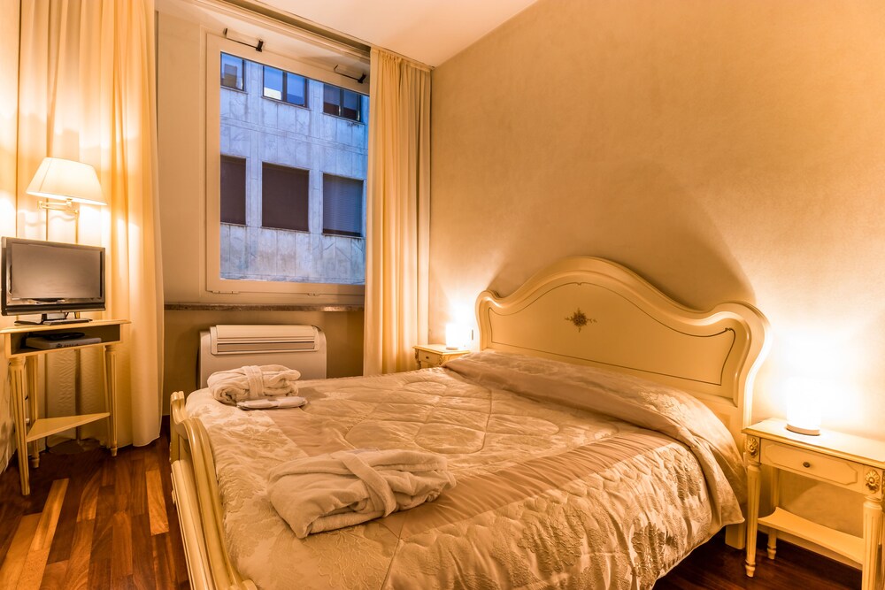 Apartment, 1 Bedroom (Fiorichiari-Via Passarella, 4) - Guestroom
