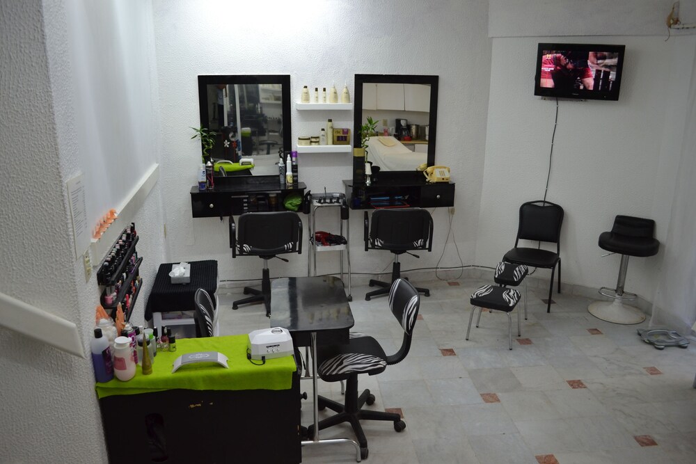 Nail Salon