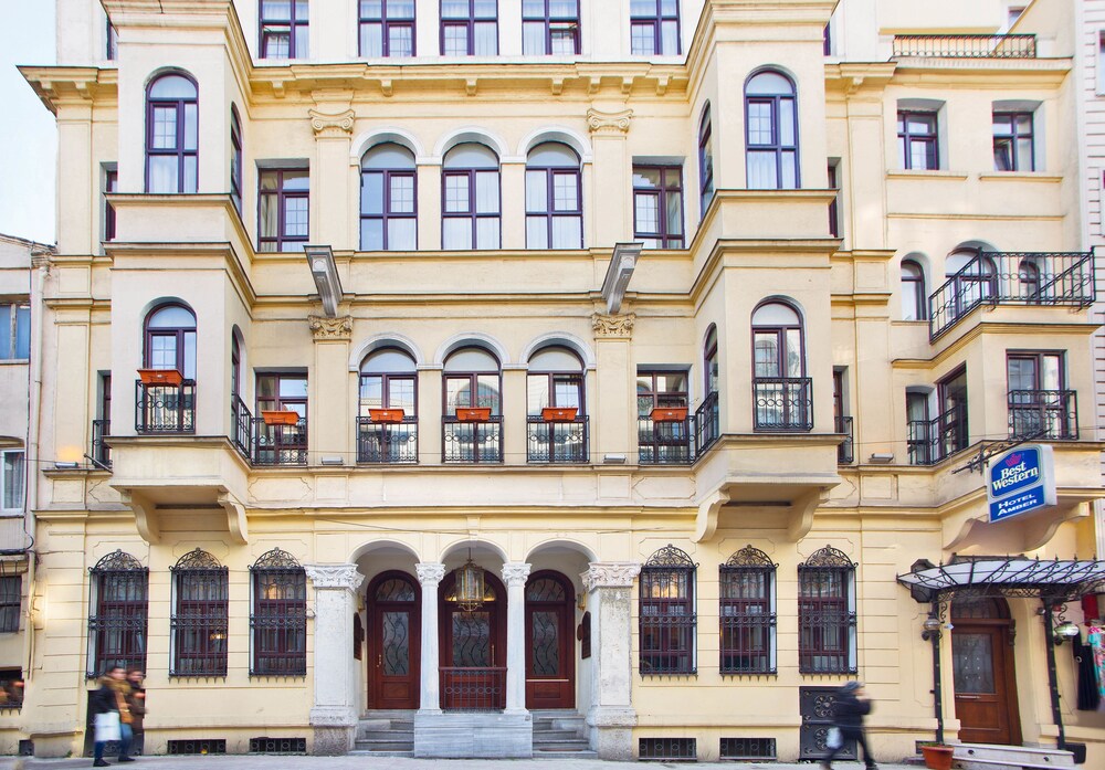 Hotel Front