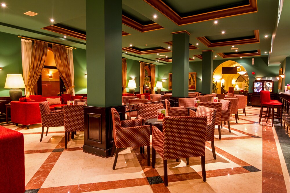 Hotel Bar