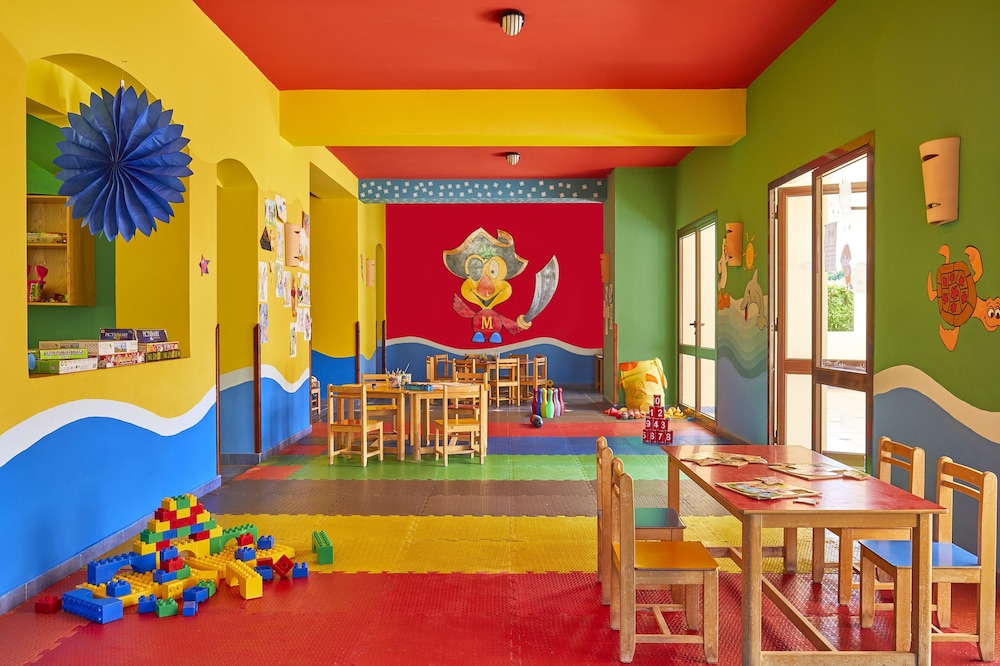 Childrens Play Area - Indoor