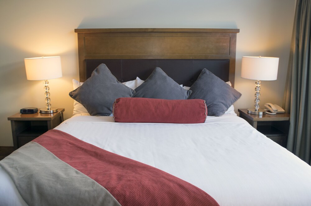Premium Suite, 3 Bedrooms, Fireplace - Guestroom
