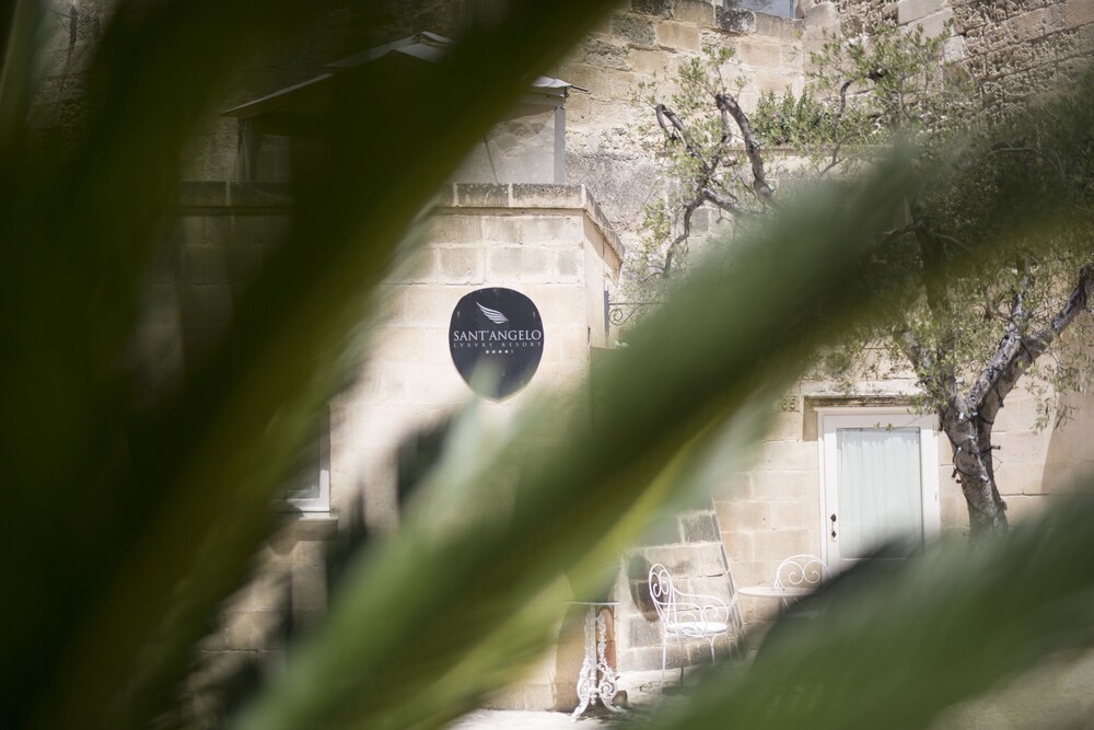 Courtyard View