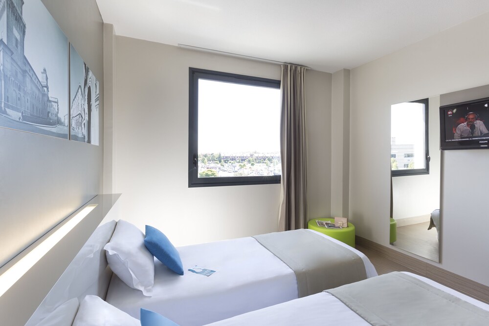 Guestroom View