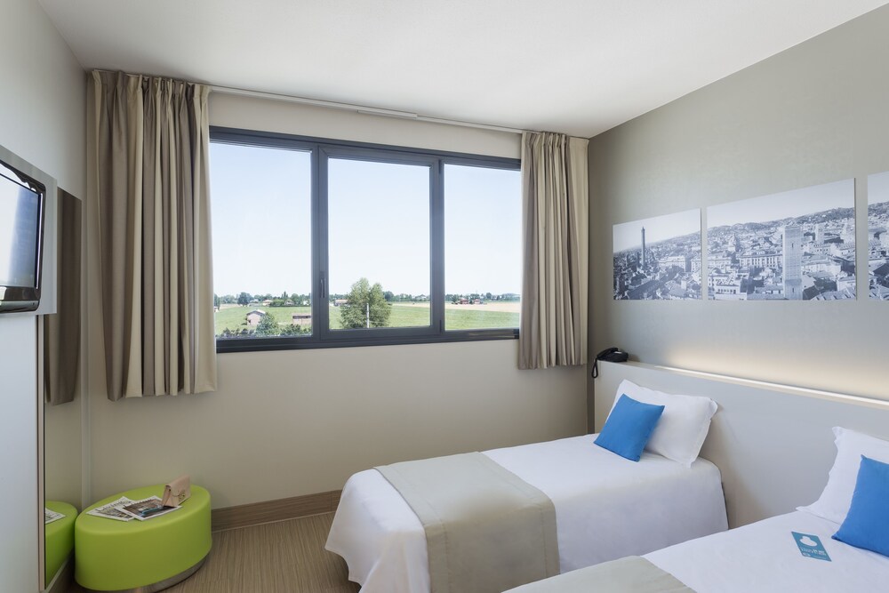 Guestroom View