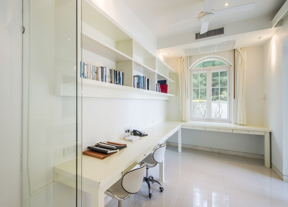 In-Room Business Center