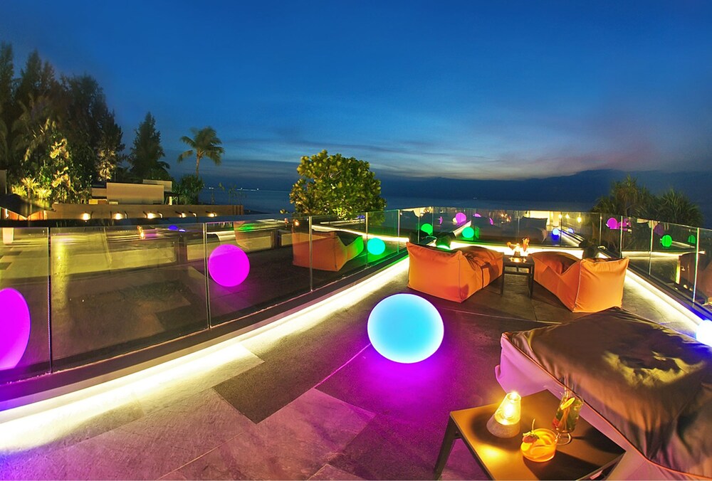 Hotel Bar