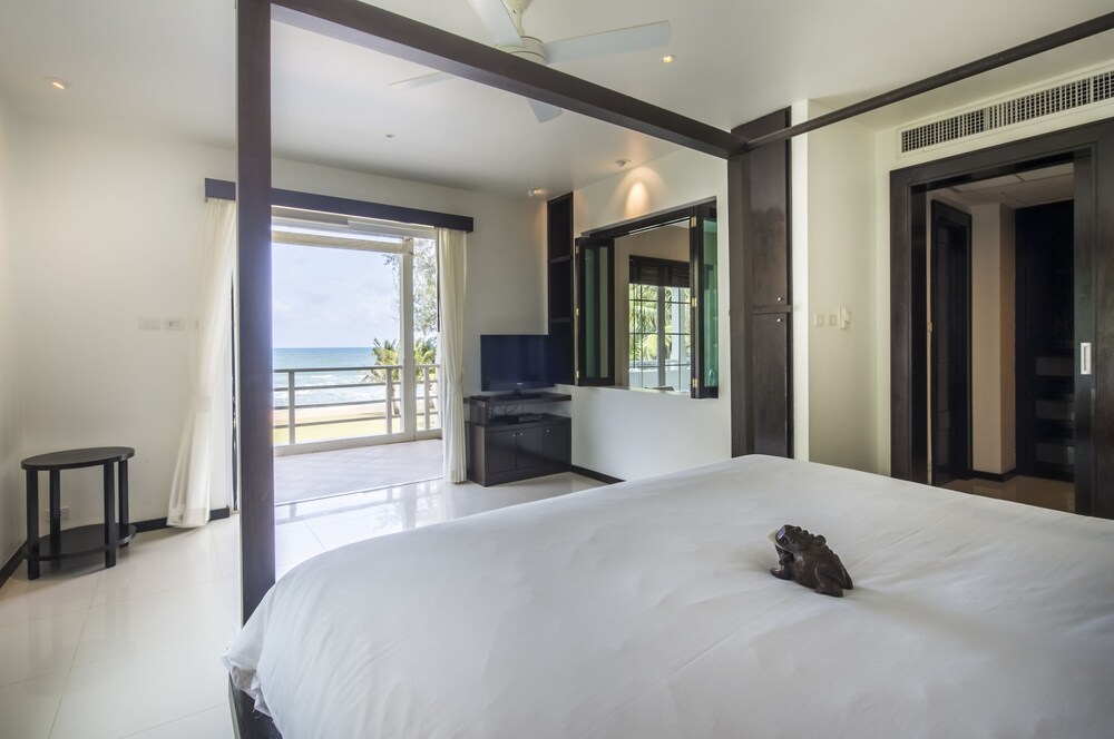 Guestroom View