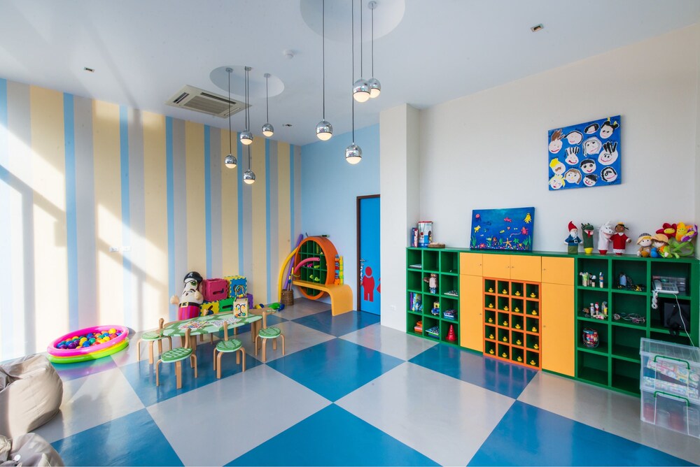 Childrens Play Area - Indoor