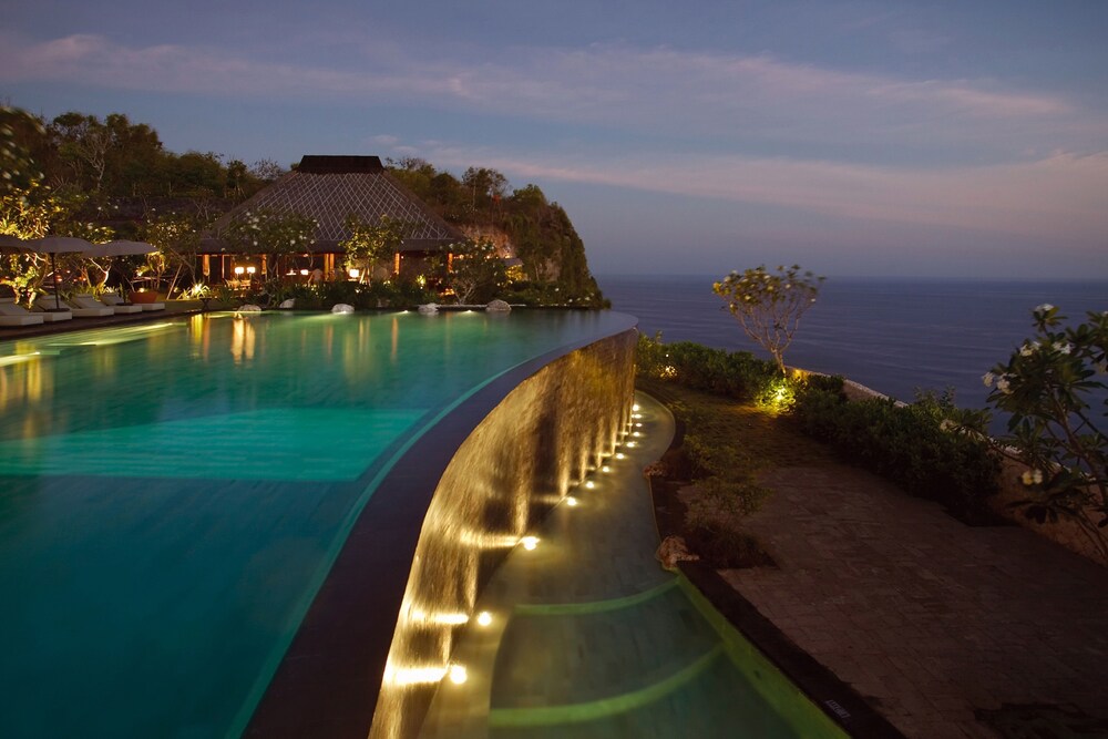 Infinity Pool