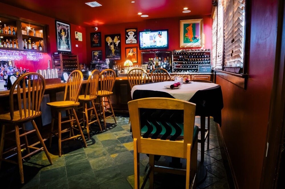 Hotel Bar