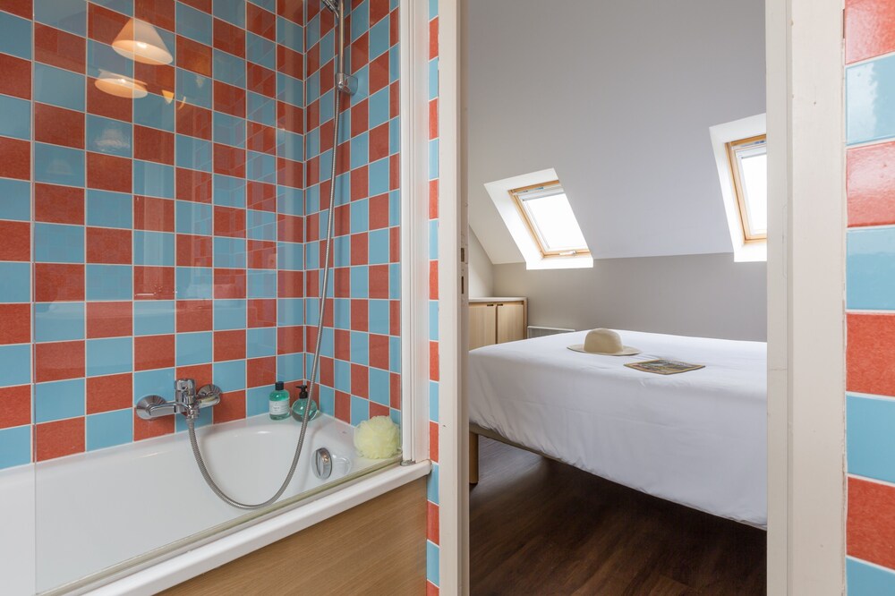 1 Bedroom Apartment 4/5 people Standard - Deep Soaking Bathtub