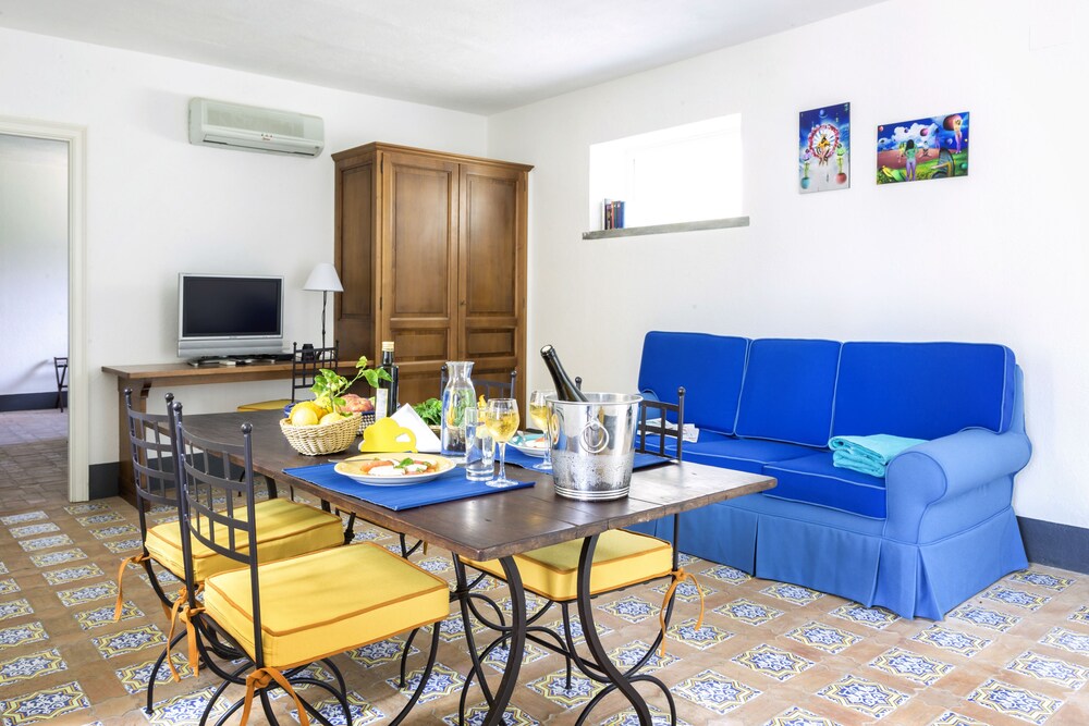 In-Room Kitchenette