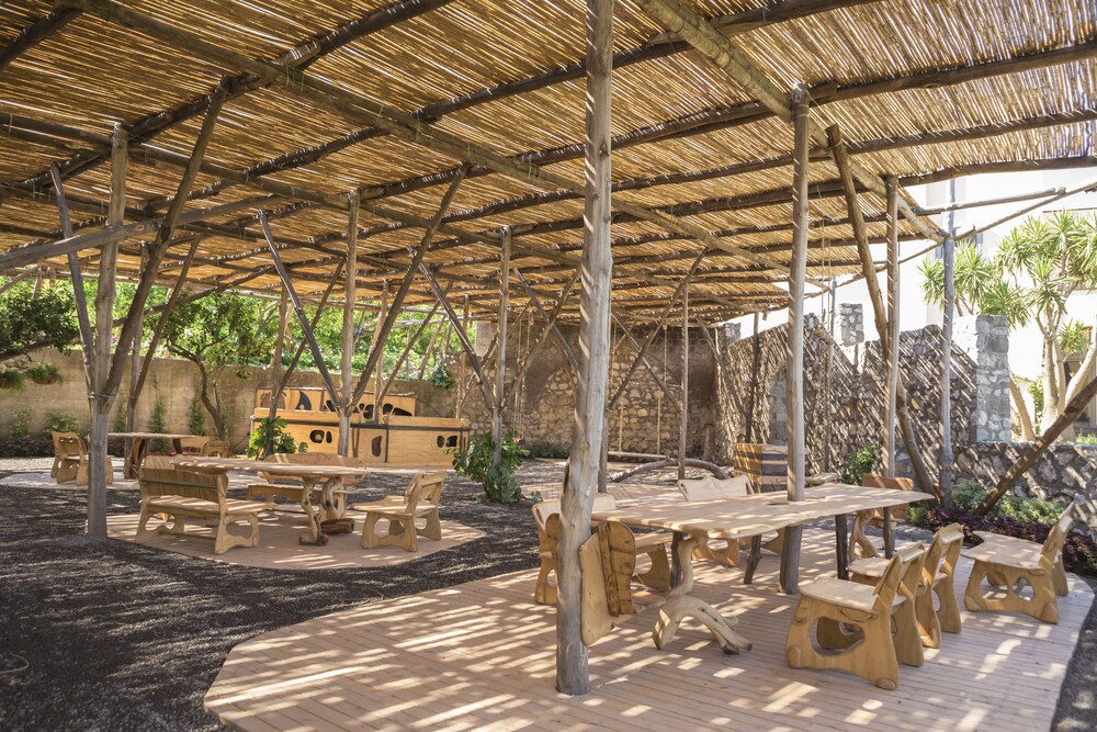 Food Court