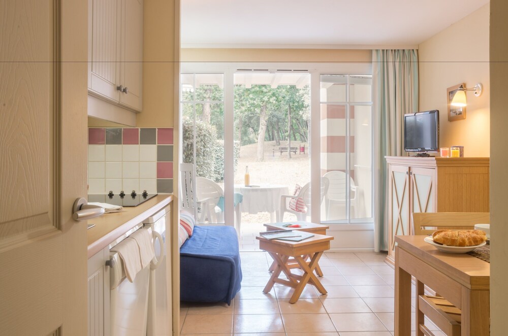 1 Bedroom Apartment Standard for 3/4 pers - Living Area